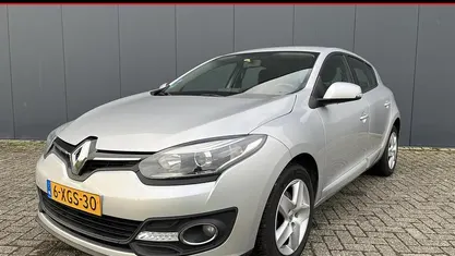 Grijs Gebruikt 2014 Renault Mégane III Authentique Hatchback | € 5.750 (Eerlijke prijs)