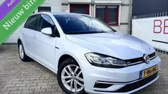 Wit Gebruikt 2017 VW Golf VII Highline Hatchback | € 12.899 (Eerlijke prijs)