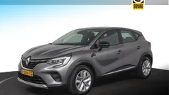 Grijs (metallic) Gebruikt 2020 Renault Captur Zen SUV | € 12.899 (Eerlijke prijs)