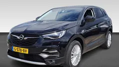 Zwart Gebruikt 2019 Opel Grandland X Innovation SUV | € 19.965 (Eerlijke prijs)