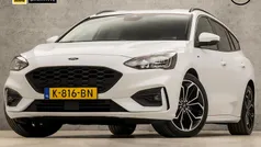 Wit Gebruikt 2020 Ford Focus ST-Line Stationwagen | € 15.245 (Eerlijke prijs)