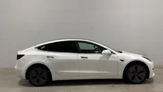 Gebruikt 2020 Tesla Model 3 Standard Range Sedan | € 15.888 (Eerlijke prijs)