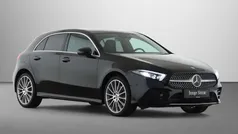 Zwart Gebruikt 2022 Mercedes A250 AMG Hatchback | € 32.900 (Eerlijke prijs)