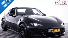 Jet black Gebruikt 2022 Mazda MX5 Luxury Cabriolet | € 29.439 (Eerlijke prijs)