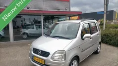 Grijs Gebruikt 2001 Opel Agila Comfort Hatchback | € 1.395 (Eerlijke prijs)