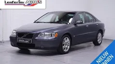 Grijs Gebruikt 2005 Volvo S60 Momentum Sedan | € 2.850 (Eerlijke prijs)