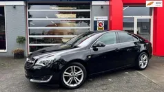 Zwart Gebruikt 2017 Opel Insignia Innovation Hatchback | € 12.650 (Goede deal)