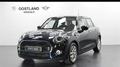 Blauw (metallic) Gebruikt 2021 Mini Cooper Comfort Hatchback | € 20.950 (Goede deal)