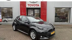 Gebruikt 2024 Toyota Yaris Hybrid Active Hatchback | € 24.249 (Eerlijke prijs)