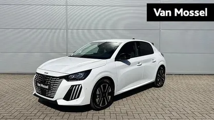 Wit Nieuw 2025 Peugeot 208 Allure Hatchback | € 29.440 (Eerlijke prijs)