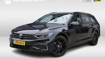 Gebruikt 2020 VW Passat Highline Stationwagen | € 24.490 (Eerlijke prijs)
