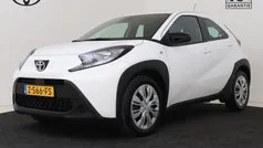 Wit Gebruikt 2024 Toyota Aygo Play Hatchback | € 17.245 (Goede deal)