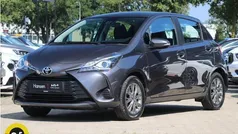 Grijs Gebruikt 2017 Toyota Yaris Hatchback | € 12.950 (Eerlijke prijs)