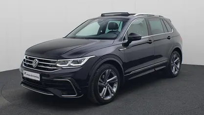 Zwart Occasion 2021 VW Tiguan R-line SUV | € 37.740 (Eerlijke prijs)