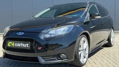 Zwart, andere lak Gebruikt 2014 Ford Focus ST Stationwagen | € 12.950 (Eerlijke prijs)
