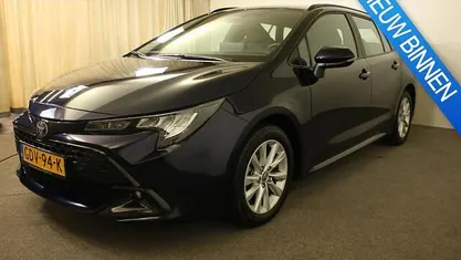 Gebruikt 2024 Toyota Corolla Active Stationwagen | € 26.900 (Eerlijke prijs)