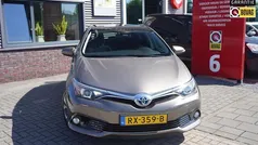 Gebruikt 2017 Toyota Auris Executive Hatchback | € 16.450 (Eerlijke prijs)