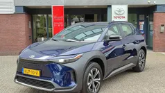 Blauw, metallic lak Nieuw 2025 Toyota bZ4X Active SUV | € 36.900 (Super prijs)