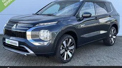Gebruikt 2025 Mitsubishi Outlander Instyle SUV | € 60.895 (Eerlijke prijs)