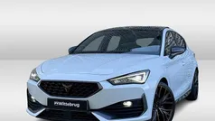 Wit Gebruikt 2022 Cupra Leon VZ Hatchback | € 27.950 (Eerlijke prijs)