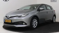 Gebruikt 2016 Toyota Auris Hybrid Limited Hatchback | € 14.950 (Eerlijke prijs)