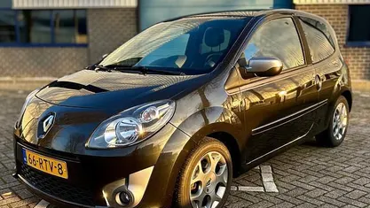 Zwart Gebruikt 2011 Renault Twingo Night&Day Hatchback | € 2.749 (Eerlijke prijs)