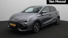 Grijs Gebruikt 2024 MG MG3 Luxury Hatchback | € 21.995 (Eerlijke prijs)