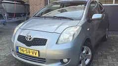 Grijs Gebruikt 2006 Toyota Yaris Luna Hatchback | € 2.995 (Eerlijke prijs)