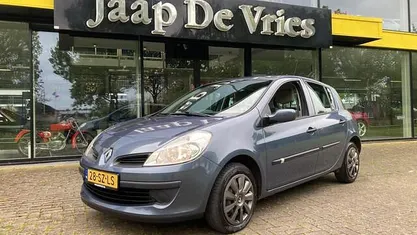 Occasion Renault Clio II Expression 75 PK (55 kW) 2006 Hatchback