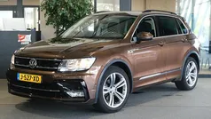 Bruin Gebruikt 2017 VW Tiguan R-line SUV | € 22.950 (Super prijs)