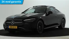 Zwart, metallic lak Gebruikt 2024 Mercedes CLE200 AMG line Coupé | € 65.750 (Eerlijke prijs)