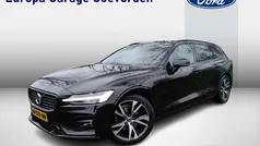 Zwart Gebruikt 2021 Volvo V60 R-Design Stationwagen | € 30.745 (Eerlijke prijs)