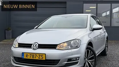Grijs Gebruikt 2017 VW Golf VII Trendline Hatchback | € 11.949 (Super prijs)