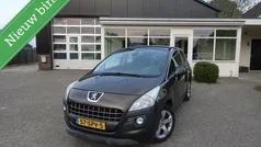 Bruin Gebruikt 2009 Peugeot 3008 MPV | € 3.850 (Eerlijke prijs)