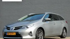 Grijs Gebruikt 2014 Toyota Auris Touring Sports Stationwagen | € 9.940 (Eerlijke prijs)