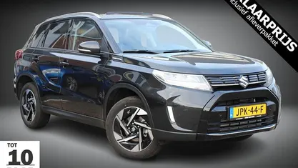 Gebruikt 2025 Suzuki Vitara Style SUV | € 28.950 (Eerlijke prijs)