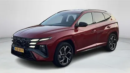 Rood Occasion 2025 Hyundai Tucson Edition SUV | € 38.450 (Eerlijke prijs)