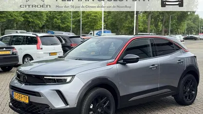 Grijs Gebruikt 2024 Opel Mokka-e SUV | € 22.745 (Eerlijke prijs)