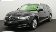 Zwart, metallic lak Gebruikt 2024 Skoda Superb Business Line Stationwagen | € 33.400 (Eerlijke prijs)
