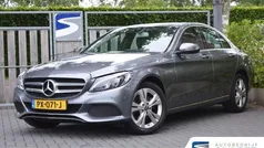 Grijs Gebruikt 2017 Mercedes C180 Premium Sedan | € 16.750 (Goede deal)