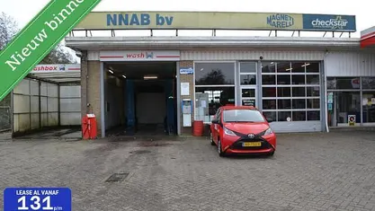 Occasion Toyota Aygo 69 PK (50 kW) 2017 Rood Hatchback