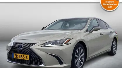 Occasion Lexus ES300H Business Edition 218 PK (160 kW) 2019 Bruin Sedan