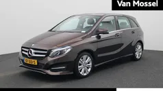 Gebruikt 2015 Mercedes B180 Ambition MPV | € 14.400 (Eerlijke prijs)