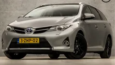 Grijs Gebruikt 2014 Toyota Auris Hybrid Sport Stationwagen | € 14.445 (Eerlijke prijs)