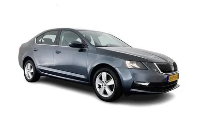 Grijs Gebruikt 2018 Skoda Octavia Business Line Hatchback | € 11.145 (Eerlijke prijs)