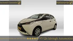 Wit Gebruikt 2018 Toyota Aygo Hatchback | € 8.340 (Goede deal)