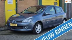 Gebruikt 2006 Renault Clio II Dynamique Hatchback | € 1.950 (Goede deal)