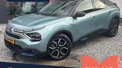 Blauw Gebruikt 2023 Citroën e-C4 Shine SUV | € 21.995 (Eerlijke prijs)