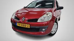 Rood Gebruikt 2008 Renault Clio II Authentique Hatchback | € 2.250 (Eerlijke prijs)