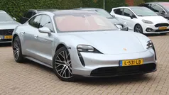 Gebruikt 2021 Porsche Taycan Performance Package Sedan | € 55.950 (Goede deal)
